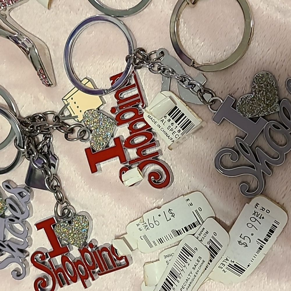 13 Keychains - Picture 3 of 4
